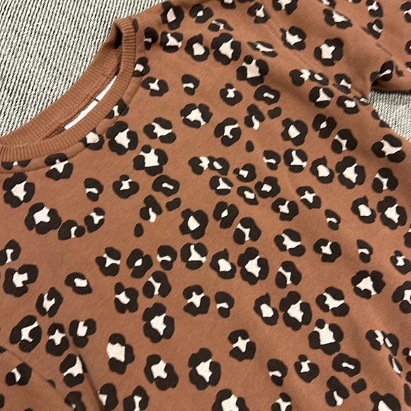 SOLD Zara leopard oversized sweatshirt 24m - Picture 2 of 4